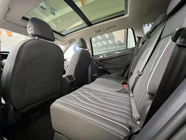 Volkswagen Tiguan L 2023