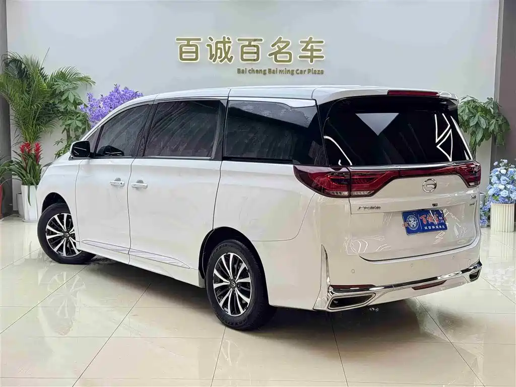 GAC Motor Trumpchi M8 2022 — фото 6