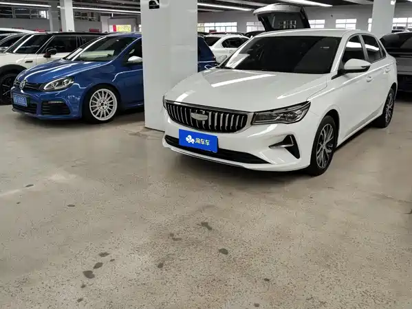 Geely Emgrand 2025