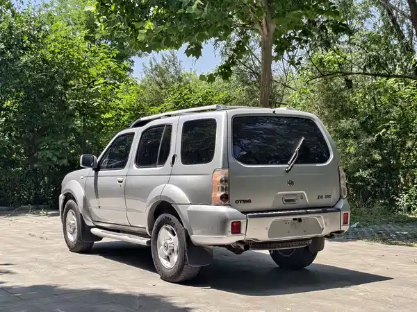 Dongfeng Odin 2007
