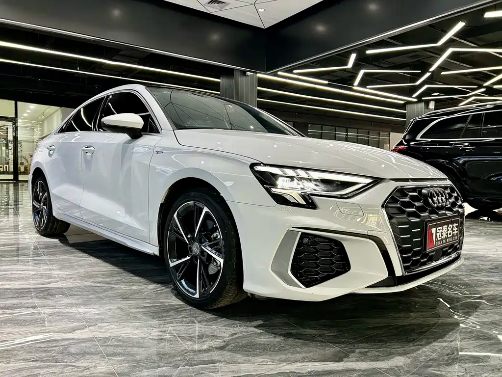 Audi A3 2022 — фото 3