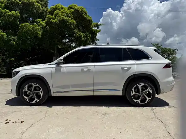 Geely Xingyue L 2023