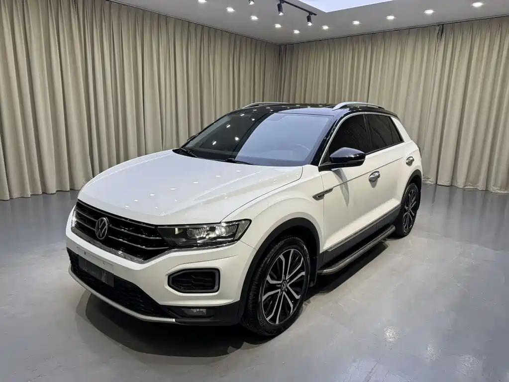 Volkswagen T-Roc 2021 — фото 1
