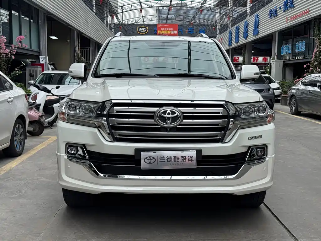 Toyota Land Cruiser 2019 — фото 2