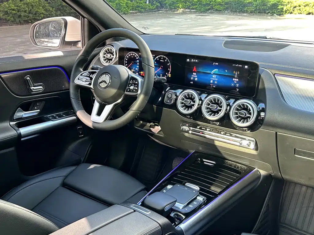 Mercedes-Benz GLA 2023 — фото 10