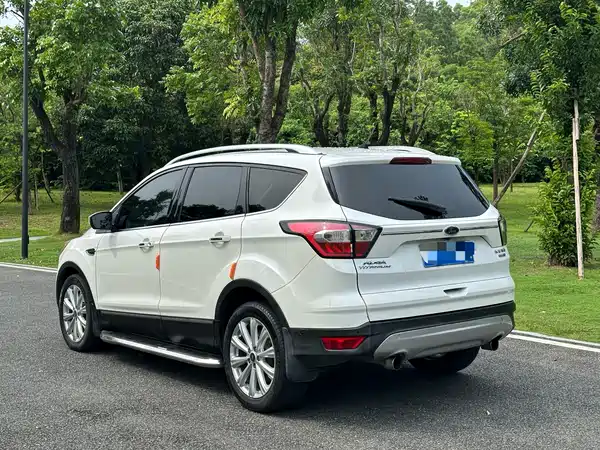 Ford Kuga 2017
