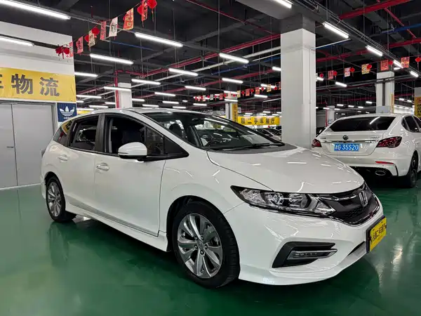 Honda Jade 2018