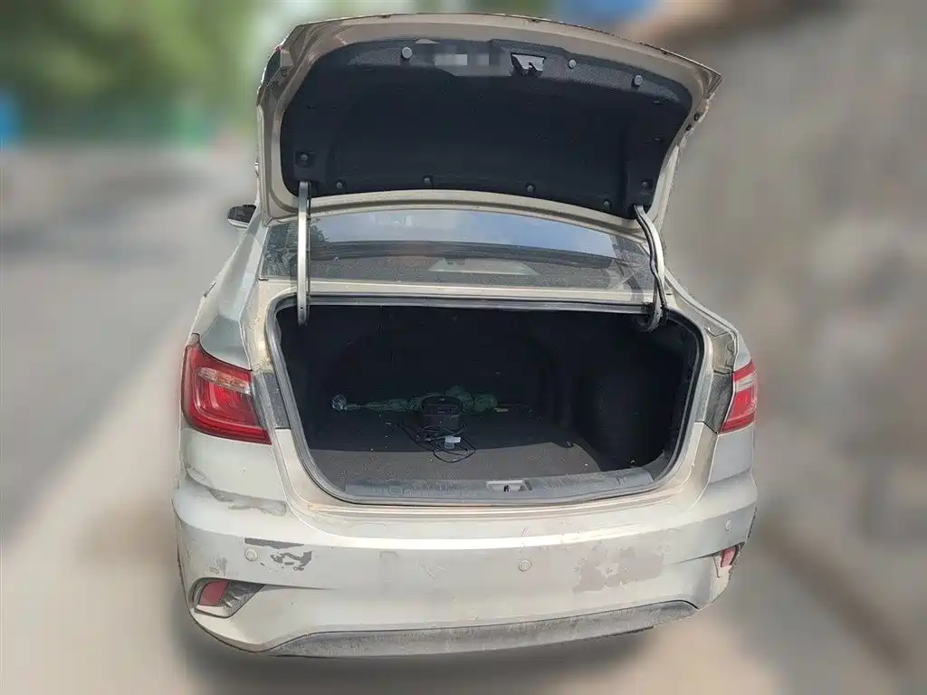 Changan Eado DT 2018 — фото 10