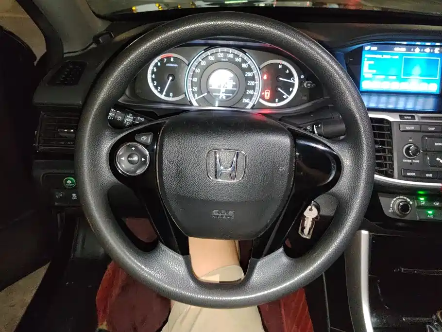 Honda Accord 2016 — фото 15