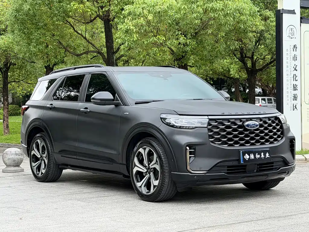 Ford Explorer 2023 — фото 3