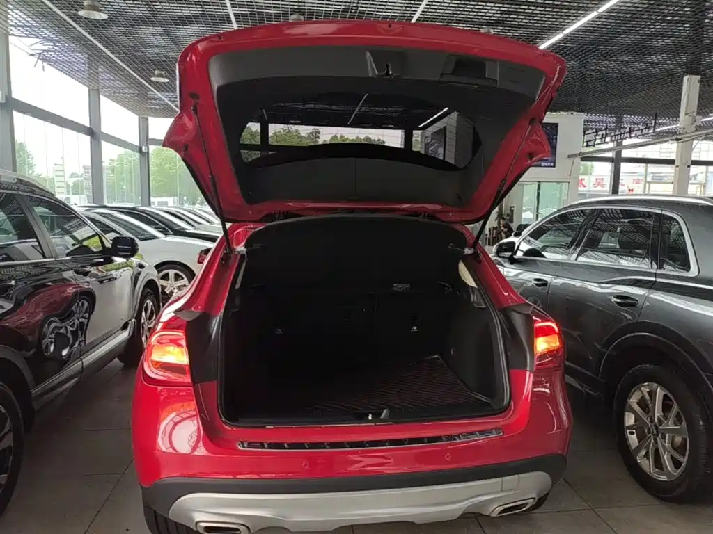Mercedes-Benz GLA 2016 — фото 19