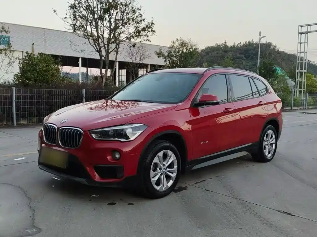 BMW X1 2017 — фото 1