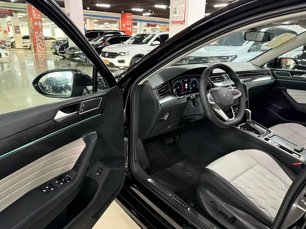 Volkswagen Magotan 2026