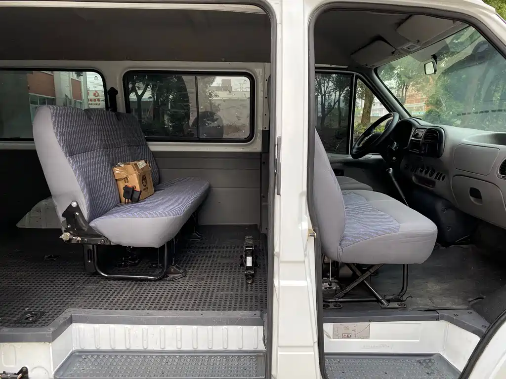 Ford Transit Classic 2016 — фото 12