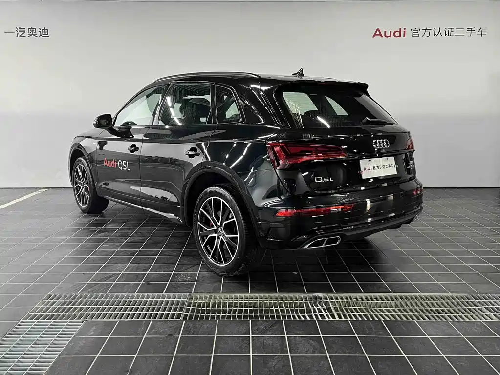Audi Q5L 2024 — фото 12