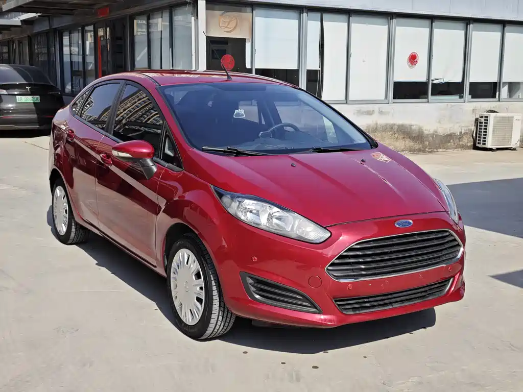 Ford Fiesta 2016 — фото 3