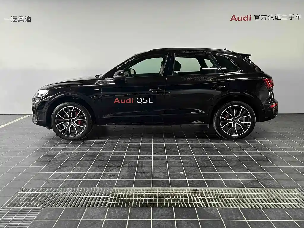 Audi Q5L 2024 — фото 15
