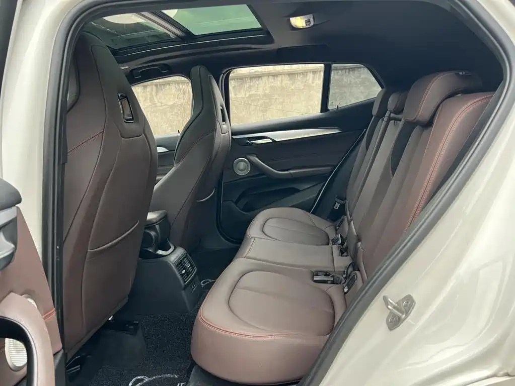 BMW X2 2022 — фото 10