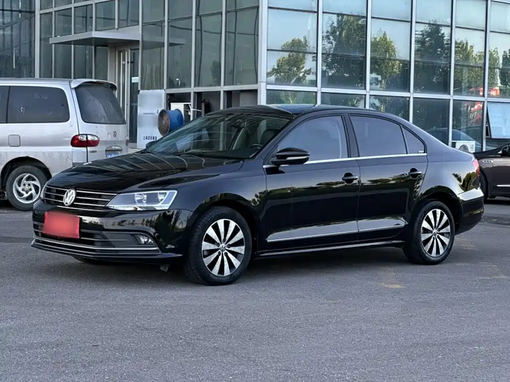 Volkswagen Sagitar 2018