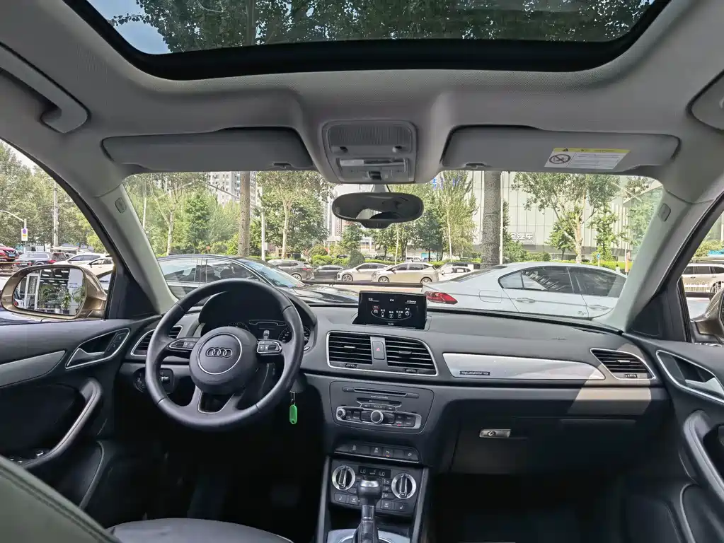 Audi Q3 2016