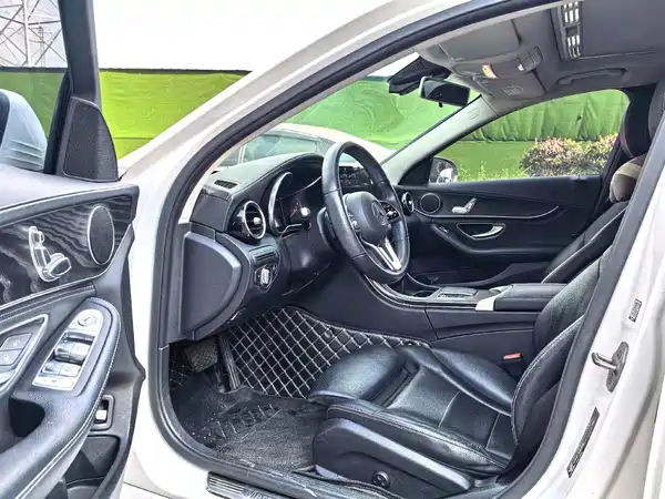 Mercedes-Benz C-Class 2018