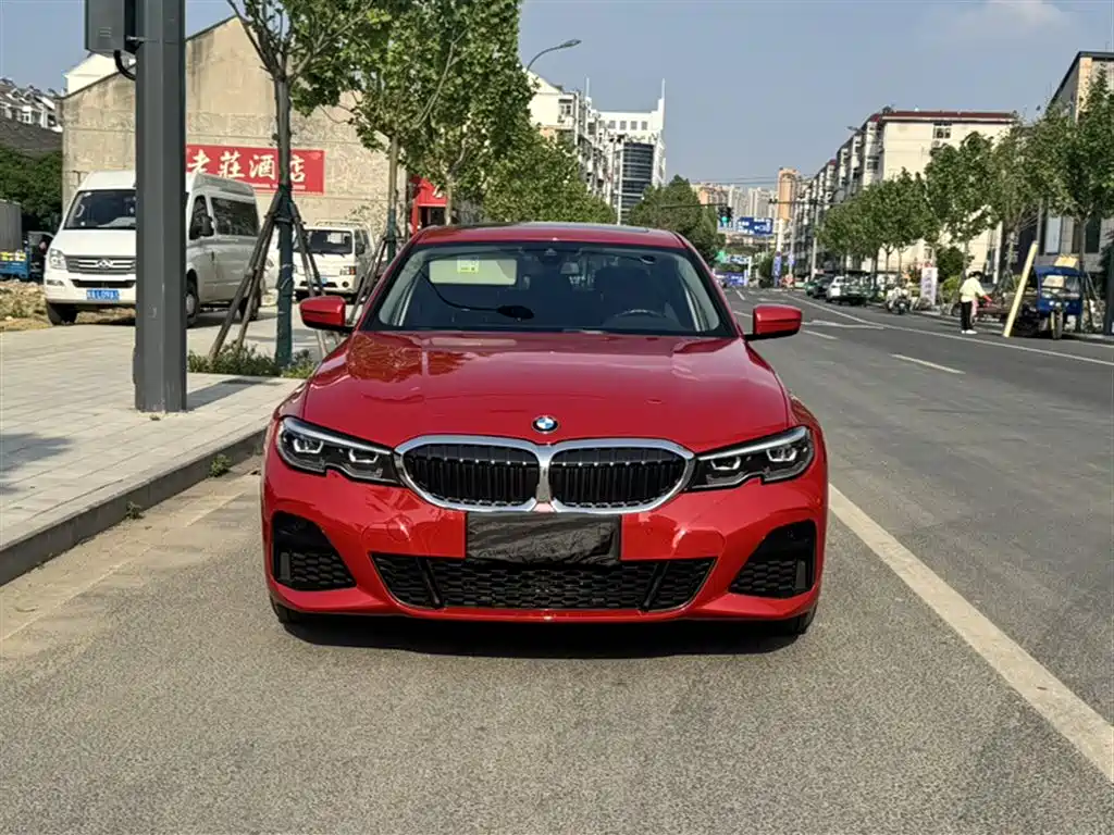 BMW 3 Series 2021 — фото 11