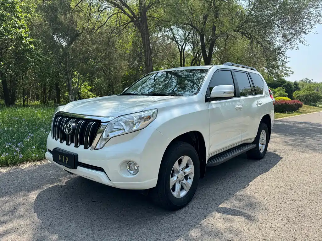 Toyota Prado 2016 — фото 2