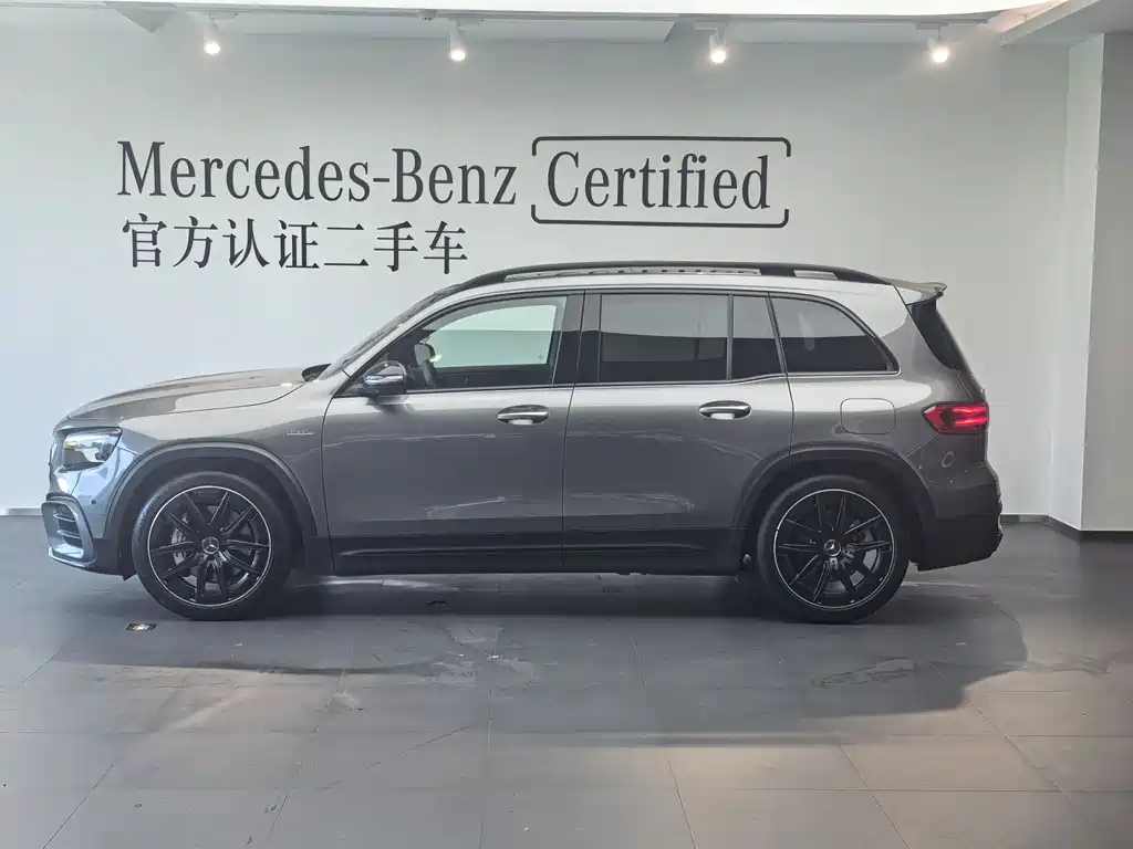 Mercedes-Benz GLB AMG 2025