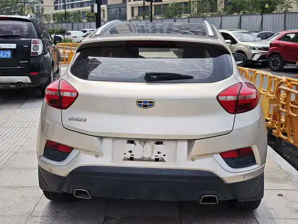 Geely Emgrand GS 2016