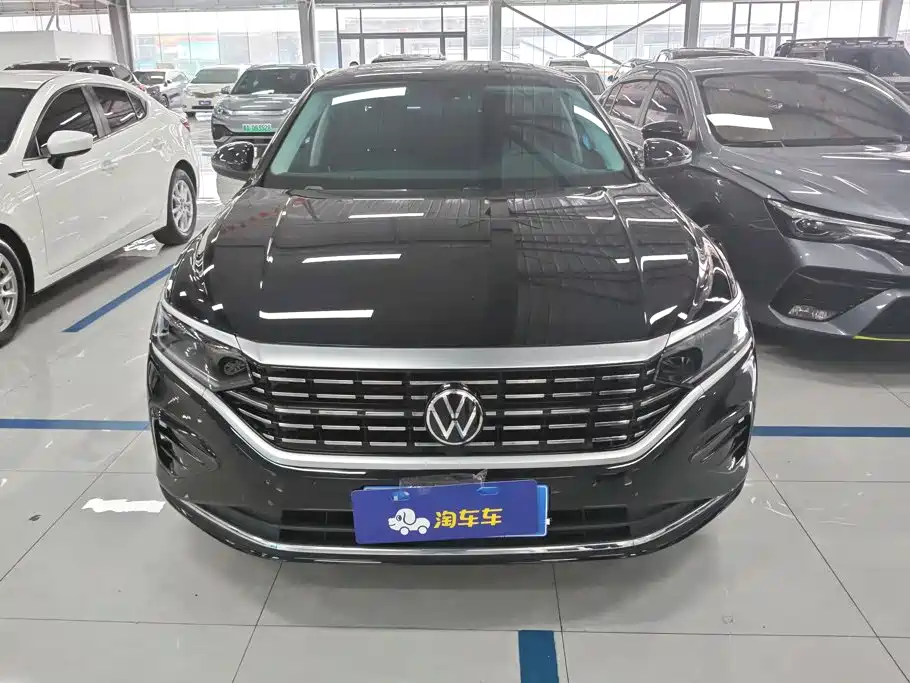 Volkswagen Passat 2022