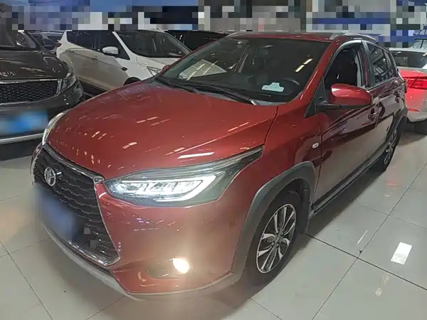 Toyota Yaris L 2023