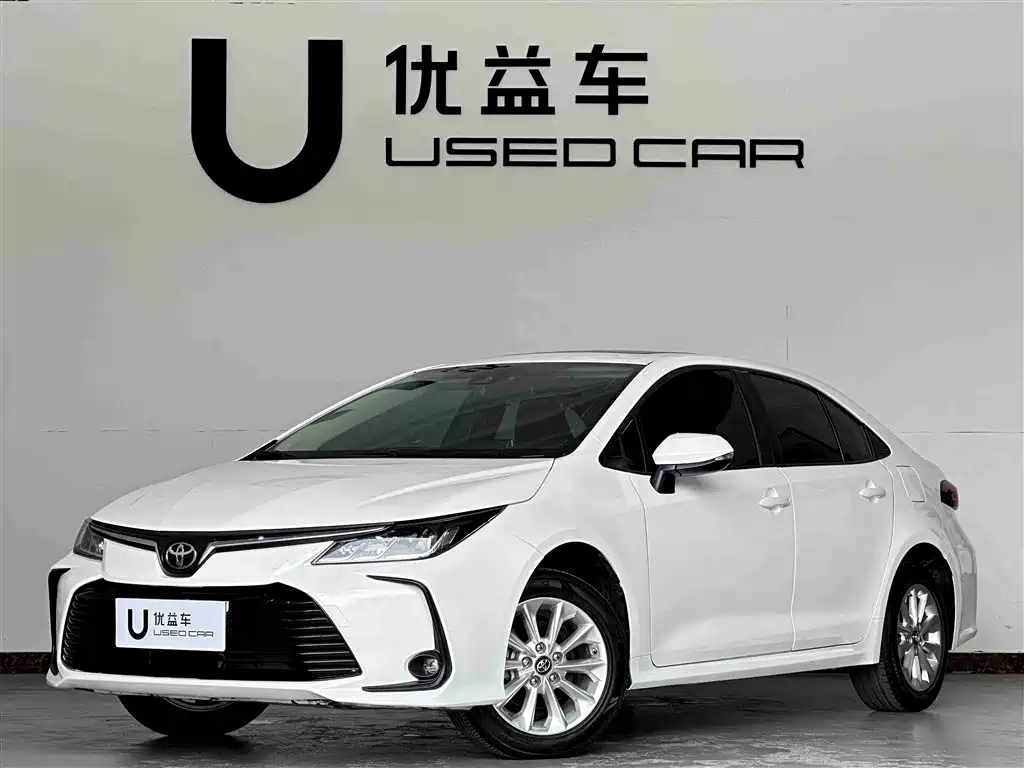 Toyota Corolla 2022 — фото 1