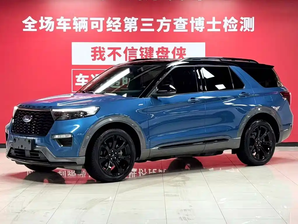 Ford Explorer 2021 — фото 1