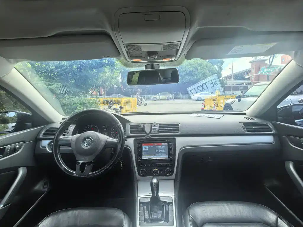 Volkswagen Passat 2015 — фото 13