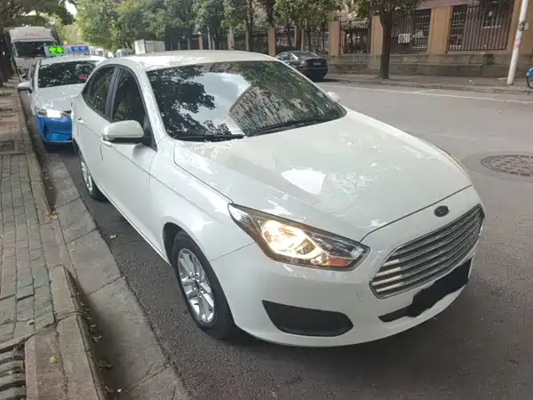 Ford Escort 2019