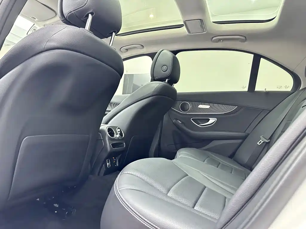 Mercedes-Benz C-Class 2020 — фото 13