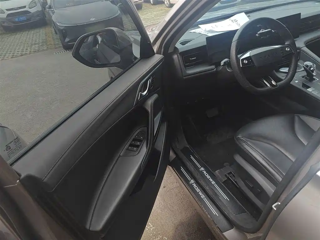 Roewe RX5 New Energy 2023 — фото 16