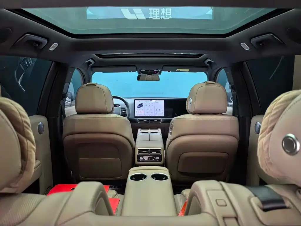 Li Auto Li L7 2025