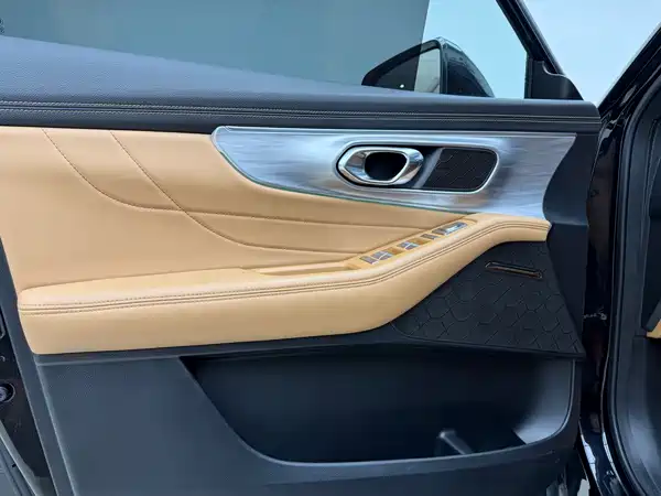 GAC Trumpchi GS8 2023
