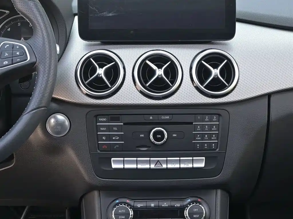 Mercedes-Benz B-Class 2018 — фото 10