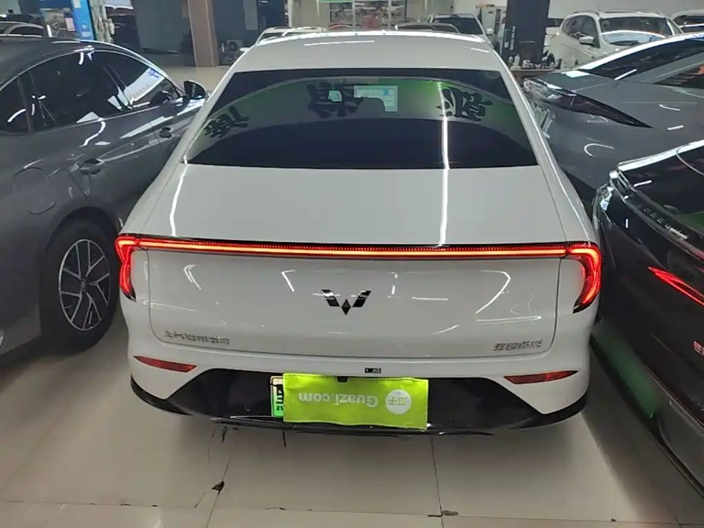 Wuling Starlight 2025