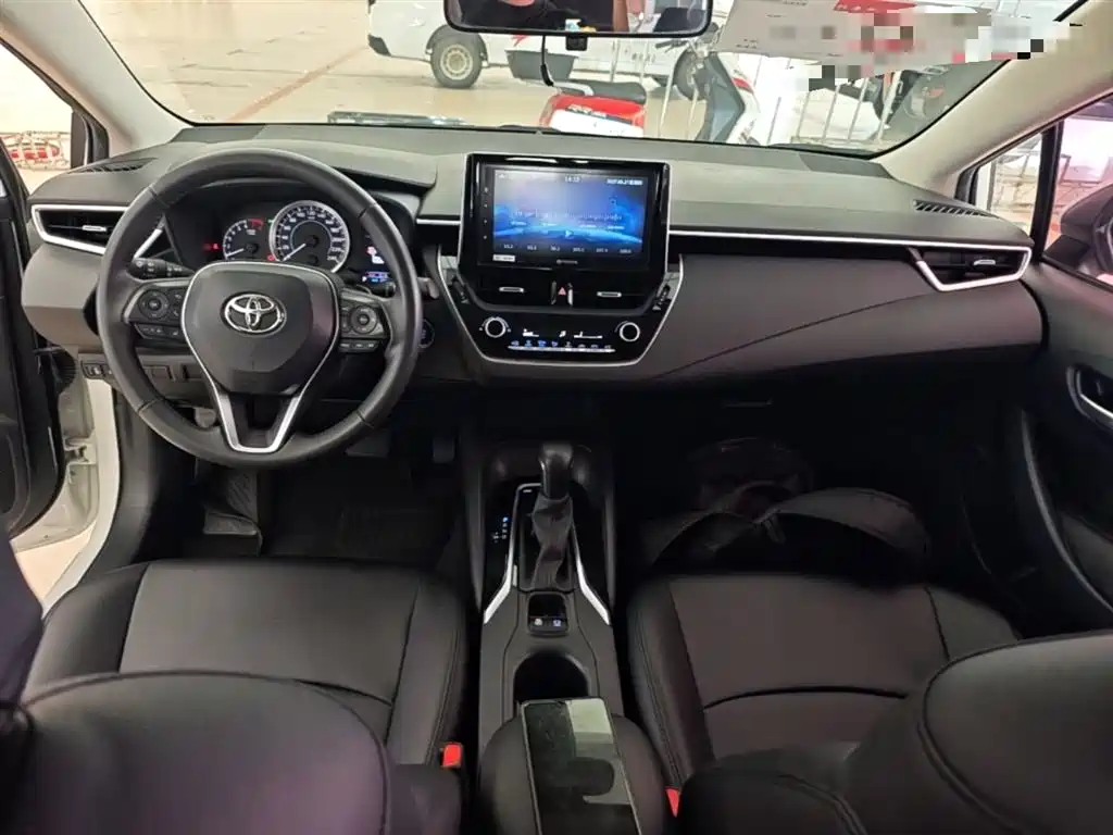 Toyota Corolla 2019 — фото 10