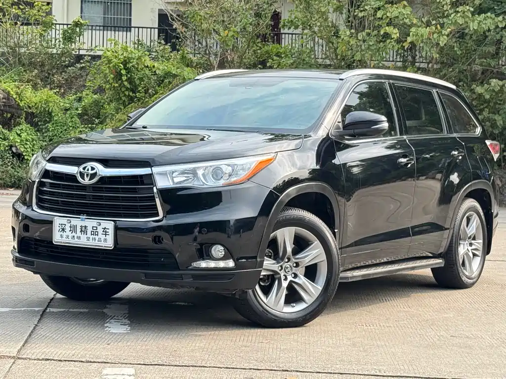 Toyota Highlander 2017 — фото 1