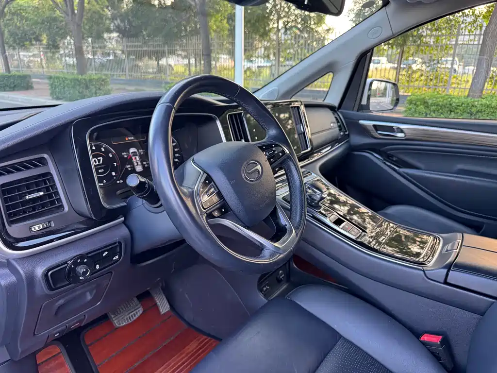 GAC Trumpchi M8 2022 — фото 11