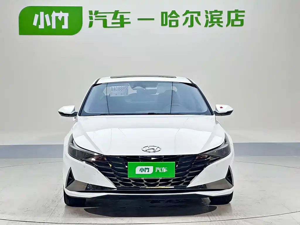 Hyundai Elantra 2023