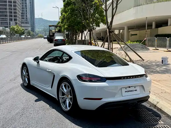 Porsche 718 2021