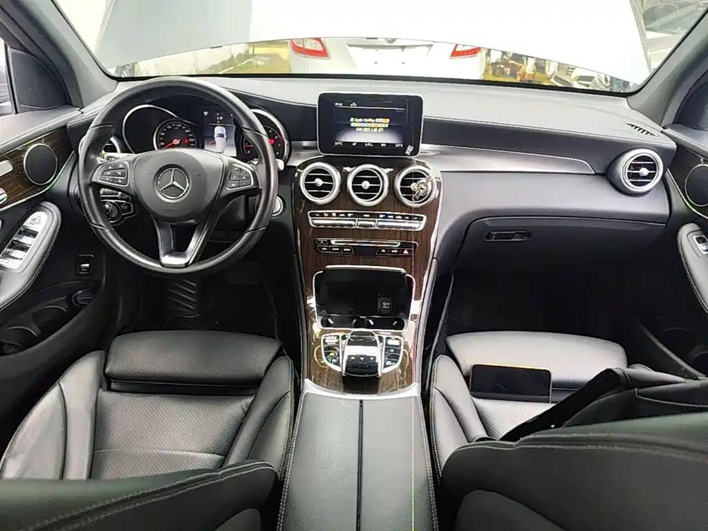 Mercedes-Benz GLC 2019 — фото 10