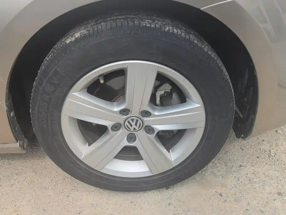 Volkswagen Golf 2016