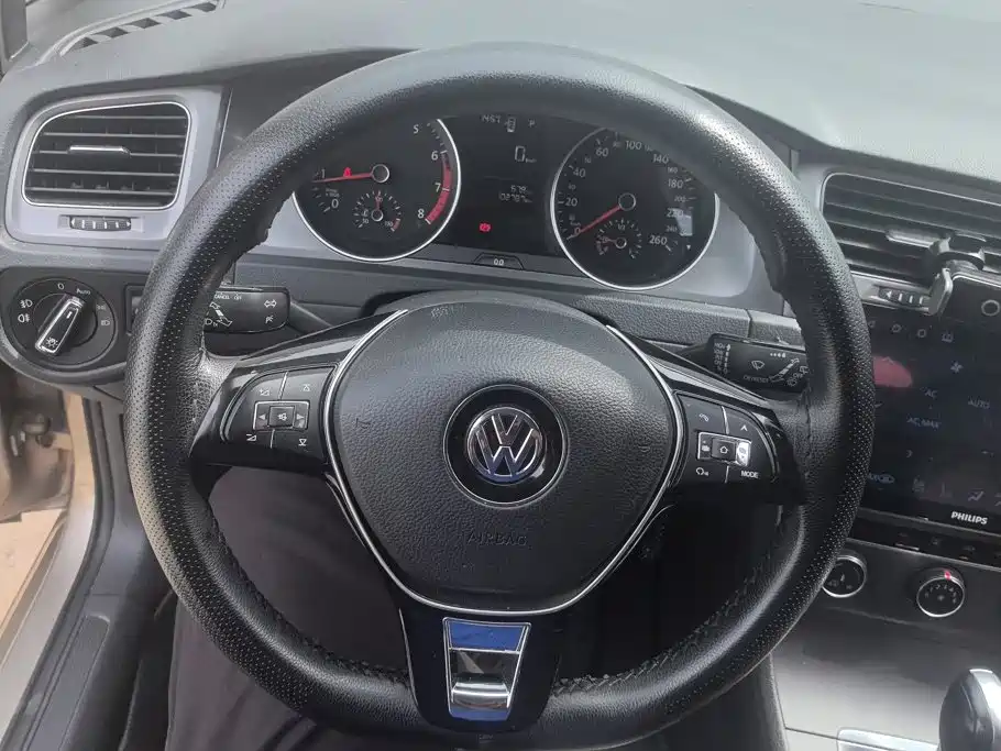 Volkswagen Golf 2016 — фото 15