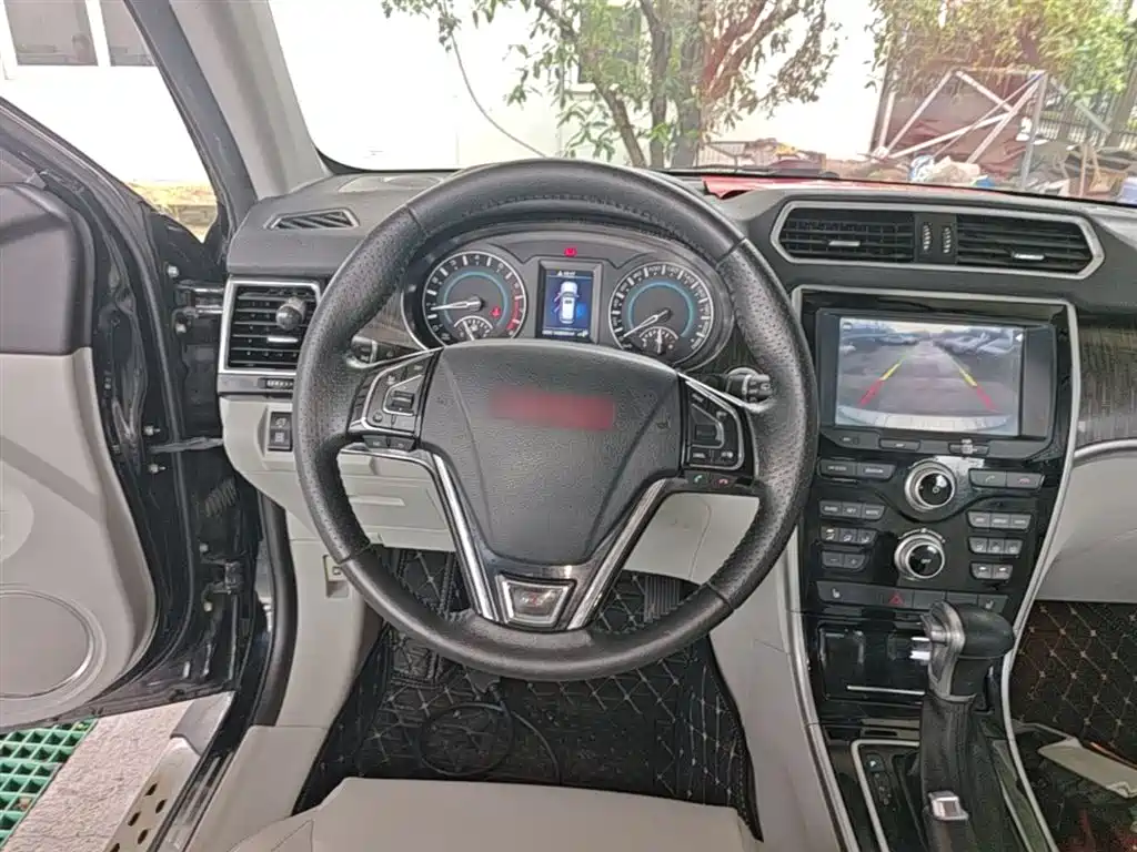 Haval H2 2015 — фото 11